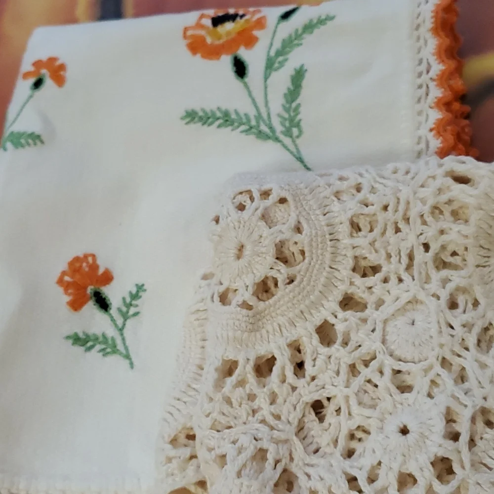 Vintage Tea Towel & Crochet lDoily